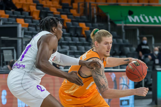 防守环节的 防守环节的