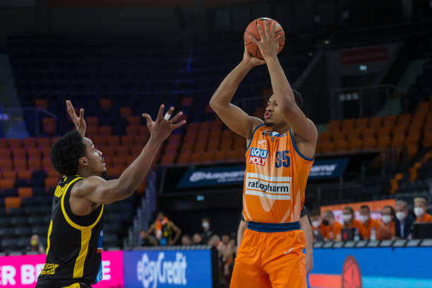 比赛中出现 比赛中出现