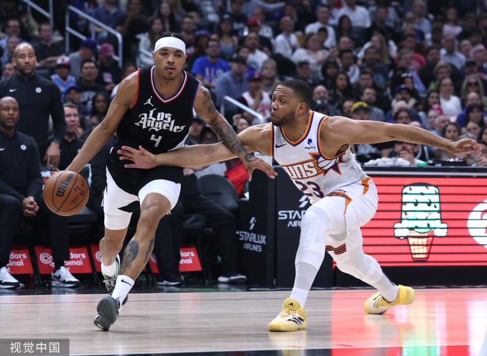 国足逐渐陷 国足逐渐陷